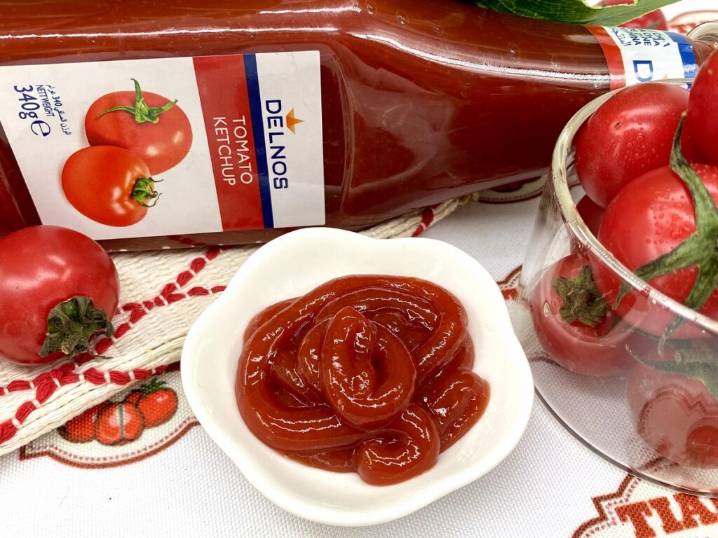 Bottle Tomato Ketchup 340G Customized private label Tomato Paste